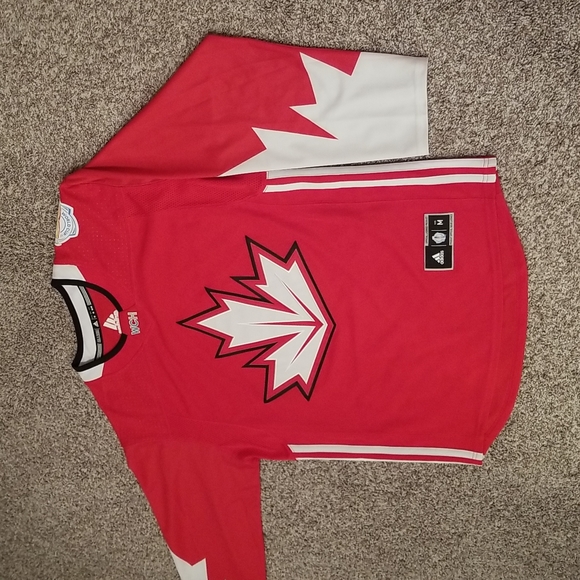 Team Canada Hockey Jersey - Picture 5 of 13